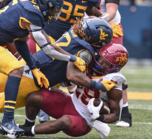 West Virginia holds off Iowa State to end three-game losing streak to Cyclones